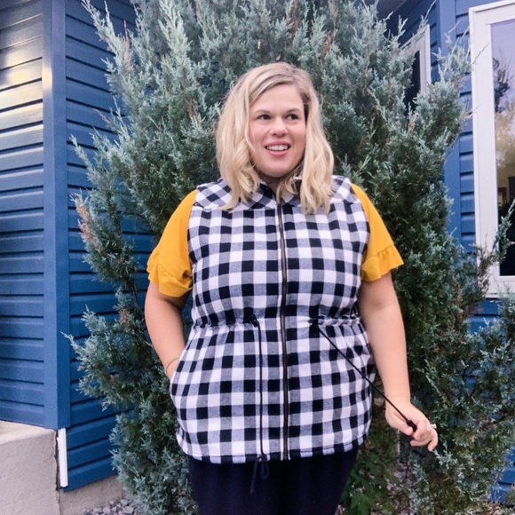 NWT Black White Plaid Checkered Comfy Zipper Vest - Picture 6 of 6